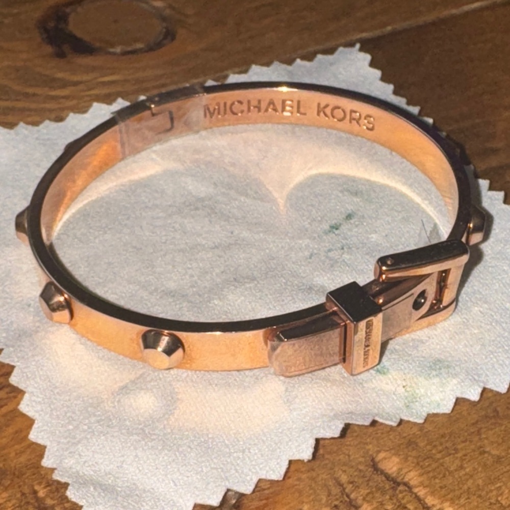 Brand New Michael Kors Astor Rose Gold-Tone Studded Buckle Bangle